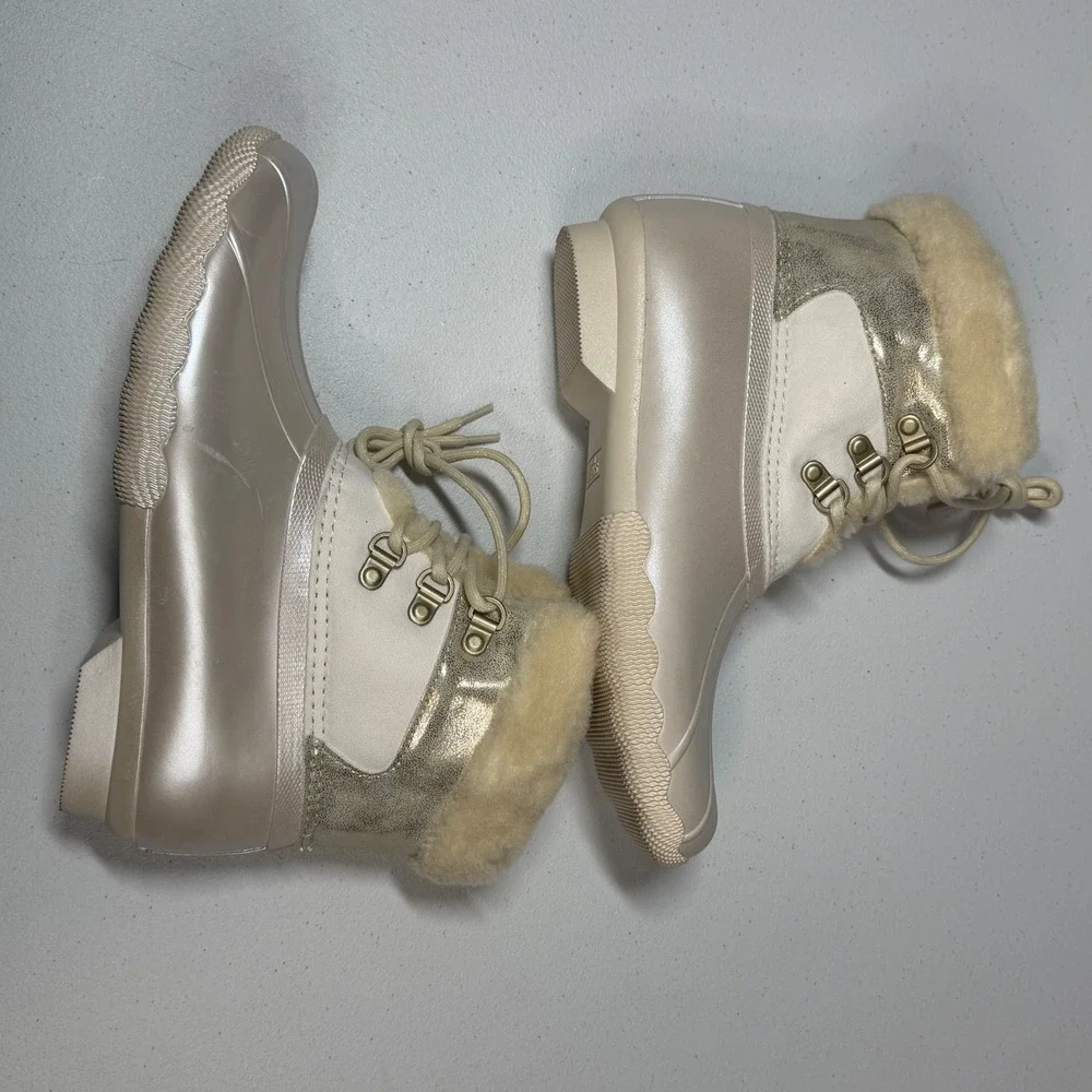 Sperry‎ Saltwater Duck Boots 5 Champagne Metallic Faux Fur Trim Side Zip